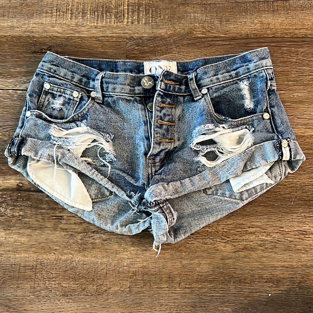 One Teaspoon Bandits Shorts Size 26